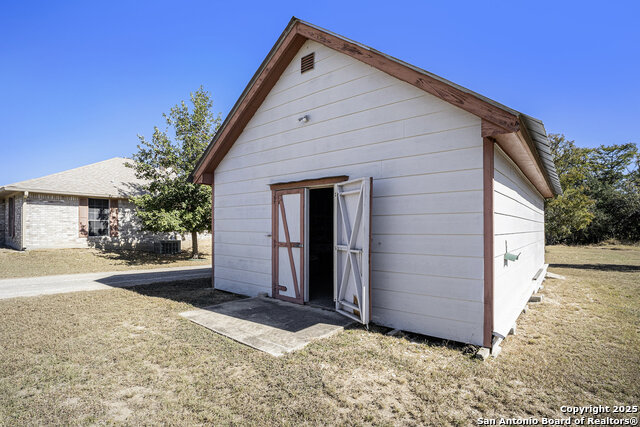 Image 37 of 46 For 50710 Interstate 10