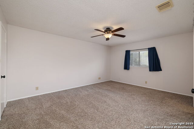 Listing photo id 20 for 9910 Trendwood