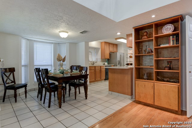 Image 11 of 36 For 9031 Wellesley Manor