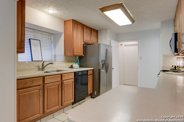 Image 14 of 36 For 9031 Wellesley Manor