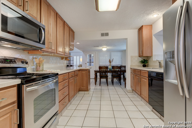 Image 15 of 36 For 9031 Wellesley Manor