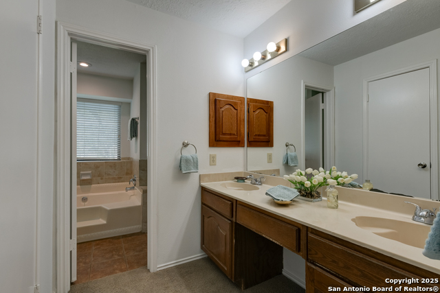 Image 21 of 36 For 9031 Wellesley Manor