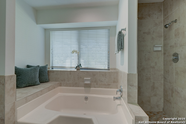 Image 22 of 36 For 9031 Wellesley Manor