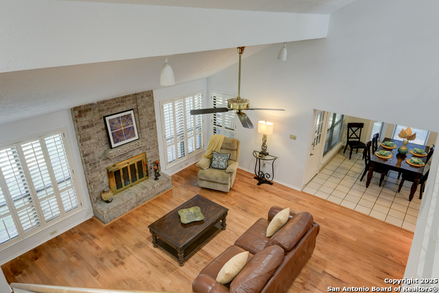 Image 23 of 36 For 9031 Wellesley Manor