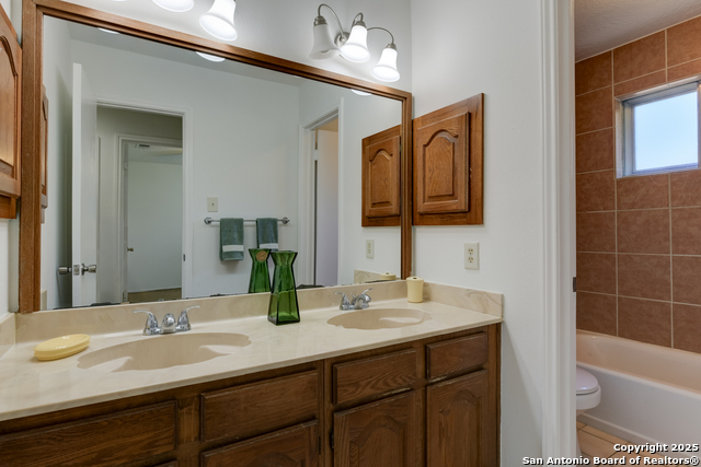 Image 26 of 36 For 9031 Wellesley Manor