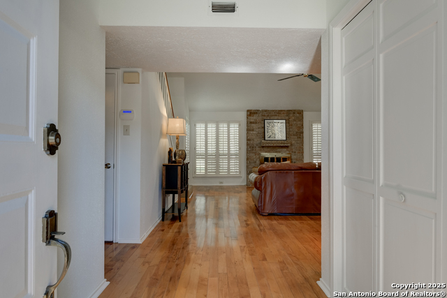 Image 4 of 36 For 9031 Wellesley Manor