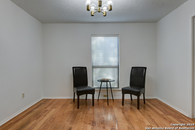 Image 6 of 36 For 9031 Wellesley Manor