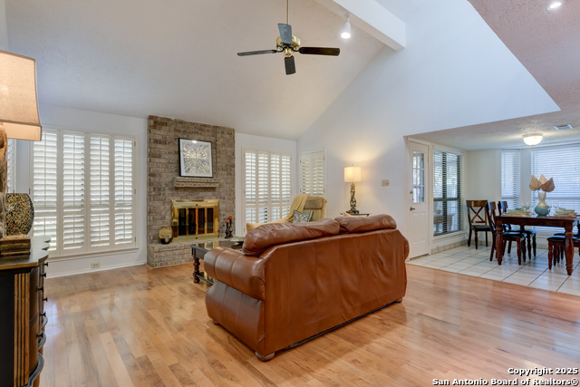 Image 7 of 36 For 9031 Wellesley Manor