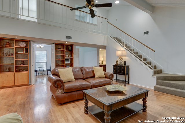 Image 9 of 36 For 9031 Wellesley Manor