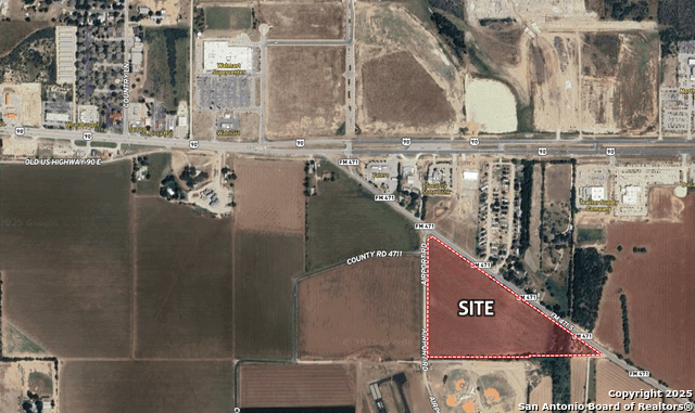 Listing photo id 2 for 0 Fm 471 South