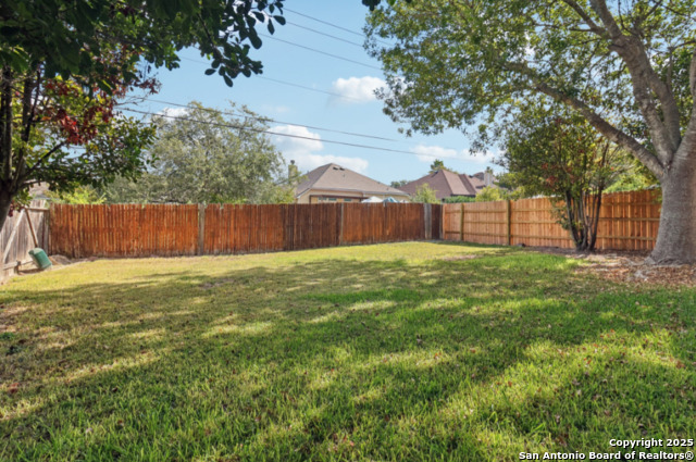 Image 23 of 29 For 914 Thomas Ridge