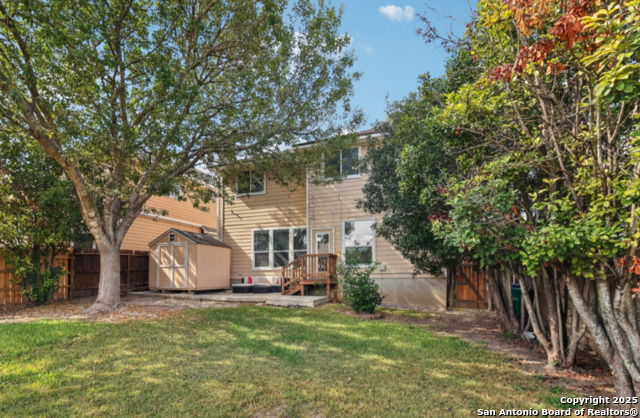 Image 24 of 29 For 914 Thomas Ridge