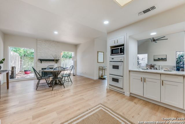 Image 10 of 19 For 11802 Button Willow