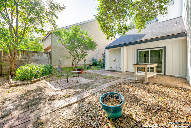 Image 19 of 19 For 11802 Button Willow