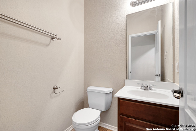 Image 17 of 31 For 646 Daisy Crossing