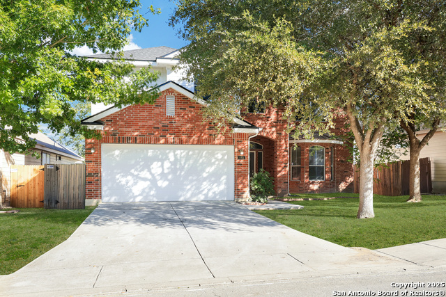 Image 2 of 31 For 646 Daisy Crossing