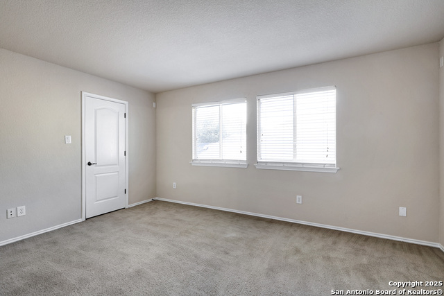 Image 24 of 31 For 646 Daisy Crossing