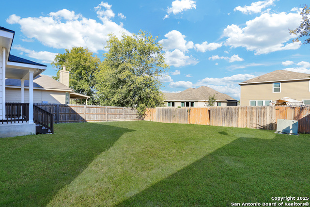 Image 30 of 31 For 646 Daisy Crossing