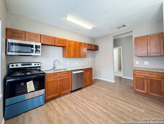 Image 11 of 31 For 2521 Houston St 1 E