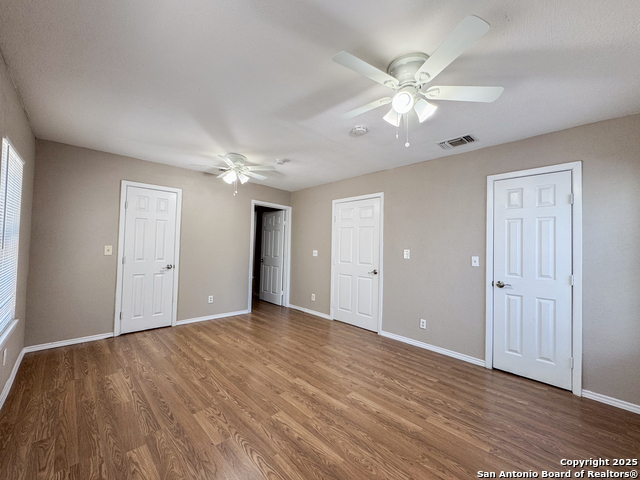 Image 15 of 31 For 2521 Houston St 1 E