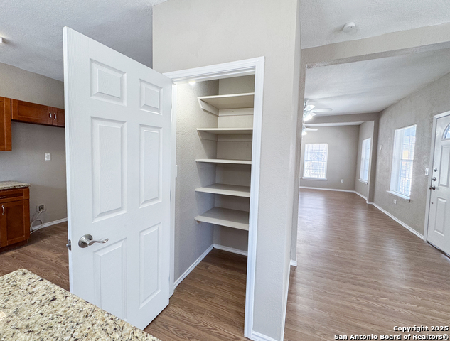 Image 29 of 31 For 2521 Houston St 1 E