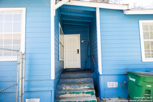 Image 6 of 31 For 2521 Houston St 1 E