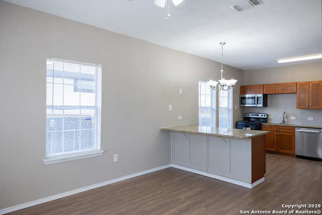 Image 8 of 31 For 2521 Houston St 1 E