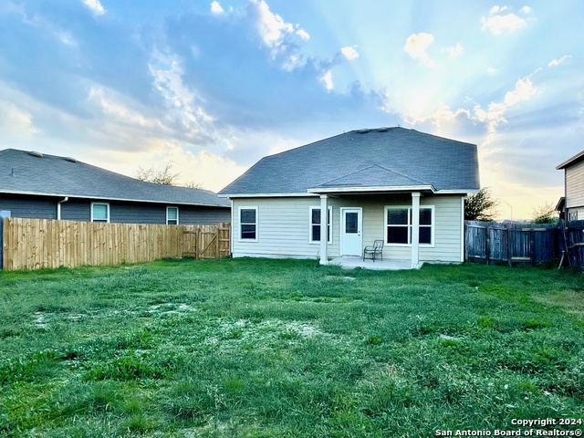 Image 22 of 24 For 4714 Acacia Hill