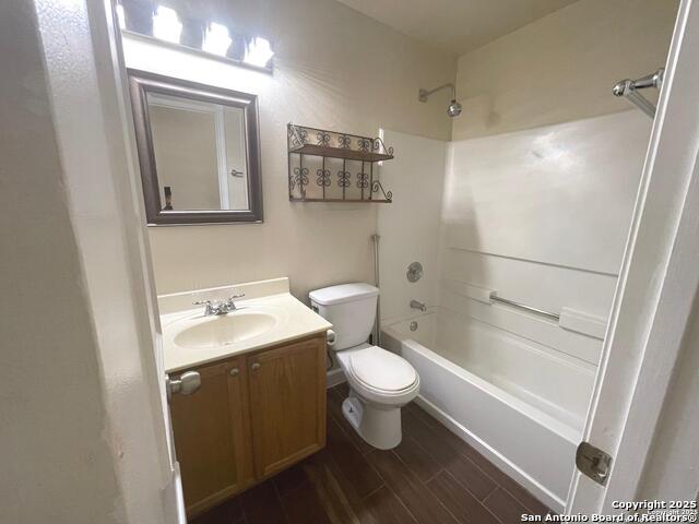 Image 12 of 17 For 1919 Club Crossing