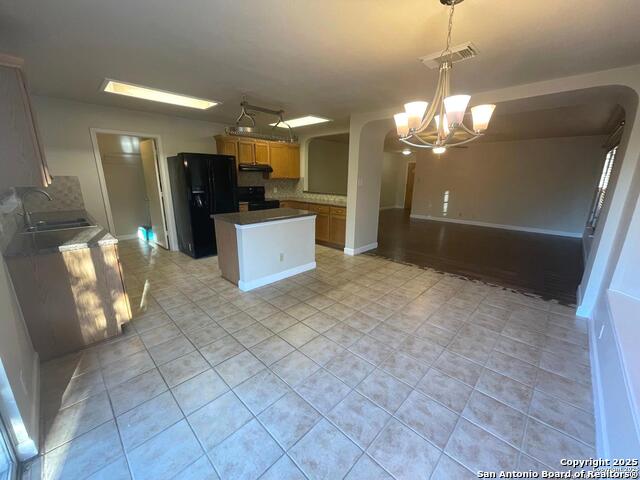 Image 9 of 17 For 1919 Club Crossing