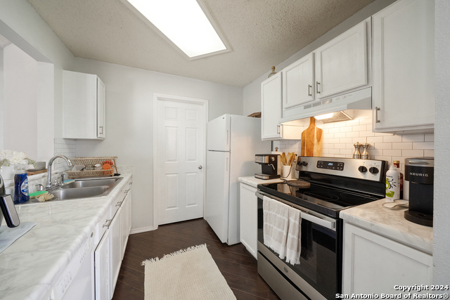 Image 13 of 26 For 7919 Dueling Oak