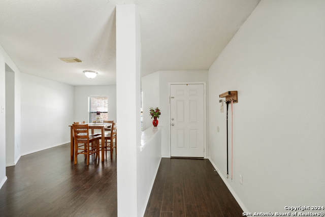 Image 3 of 26 For 7919 Dueling Oak