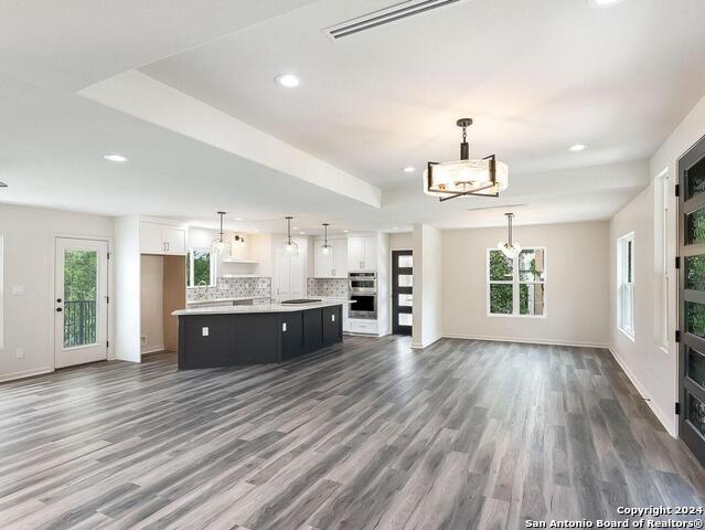 Image 10 of 34 For 630 Sunshine Dr E