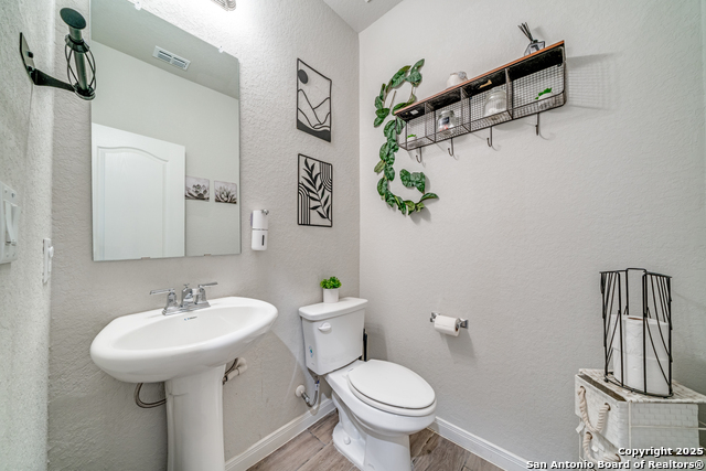 Image 10 of 25 For 1390 Rios Bend