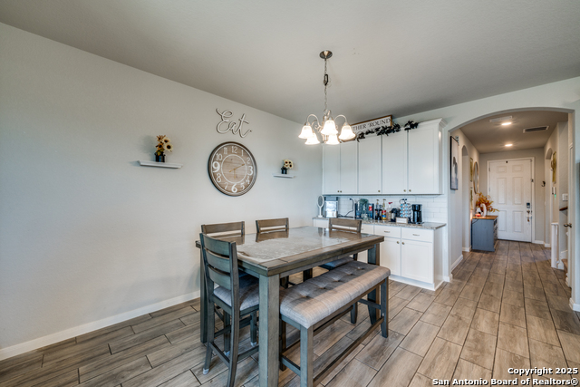 Image 3 of 25 For 1390 Rios Bend