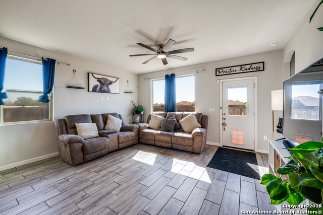 Image 8 of 25 For 1390 Rios Bend