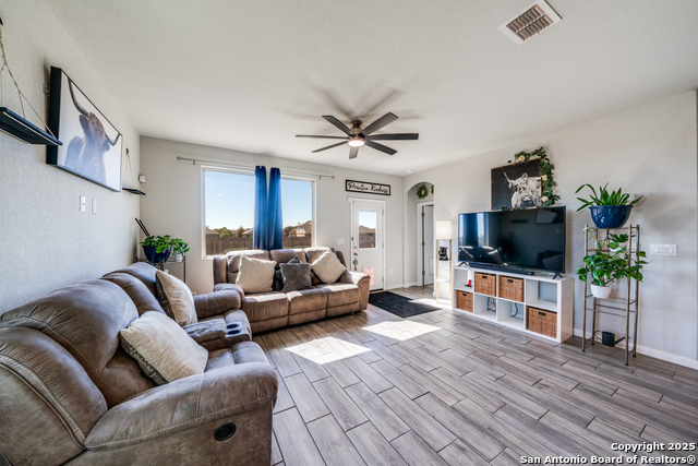 Image 9 of 25 For 1390 Rios Bend