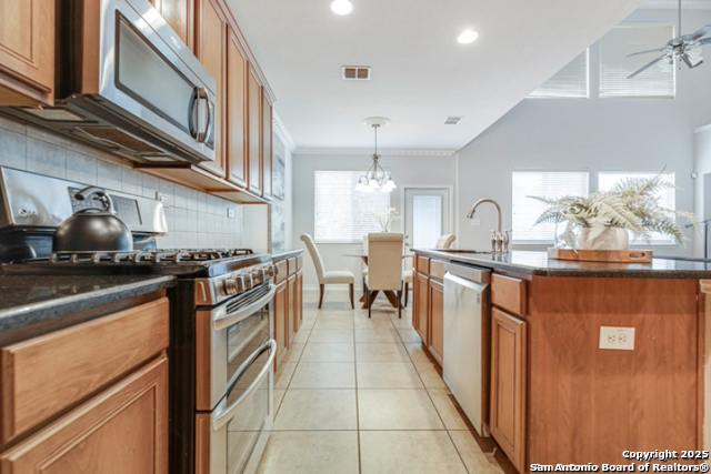 Image 13 of 52 For 18306 Muir Glen Dr