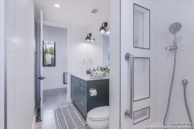 Listing photo id 11 for 6031 Loop 1781