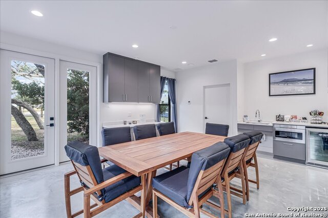 Listing photo id 35 for 6031 Loop 1781