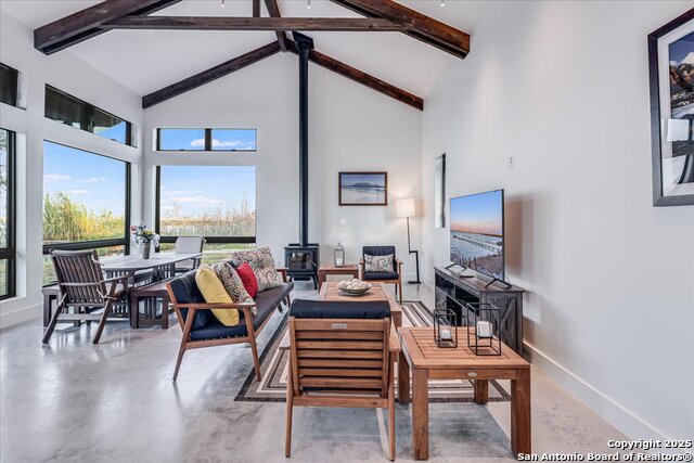 Listing photo id 5 for 6031 Loop 1781