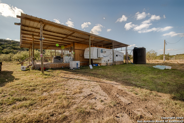 Listing photo id 16 for 2205 Sd 45700