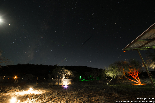 Listing photo id 0 for 2205 Sd 45700