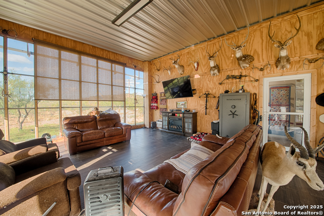 Listing photo id 21 for 2205 Sd 45700