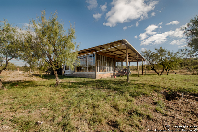 Listing photo id 3 for 2205 Sd 45700