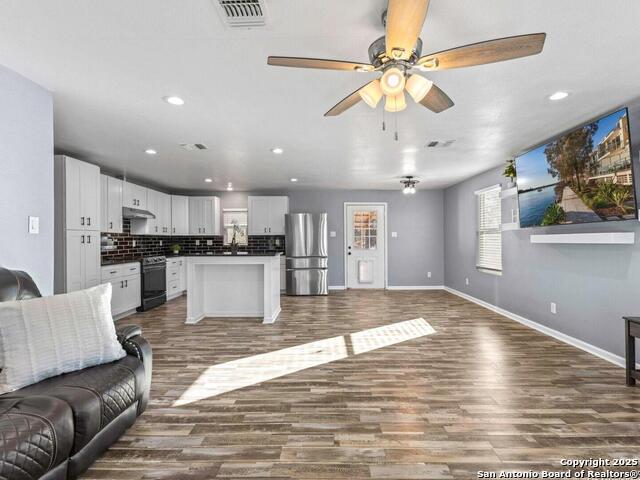 Image 13 of 41 For 11922 Jolly