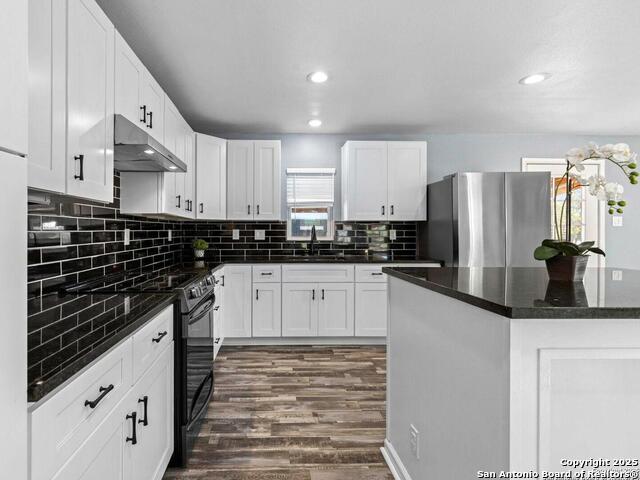 Image 15 of 41 For 11922 Jolly