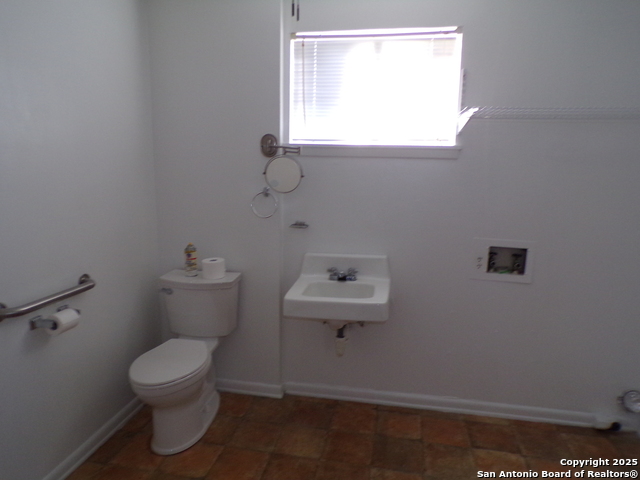 Image 8 of 10 For 409 Bohme