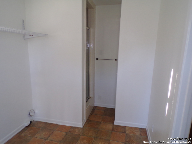 Image 9 of 10 For 409 Bohme