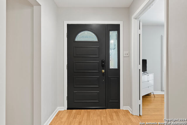 Image 4 of 40 For 2911 Old Ranch